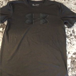 Under Armour Boys YXL Tee Shirt